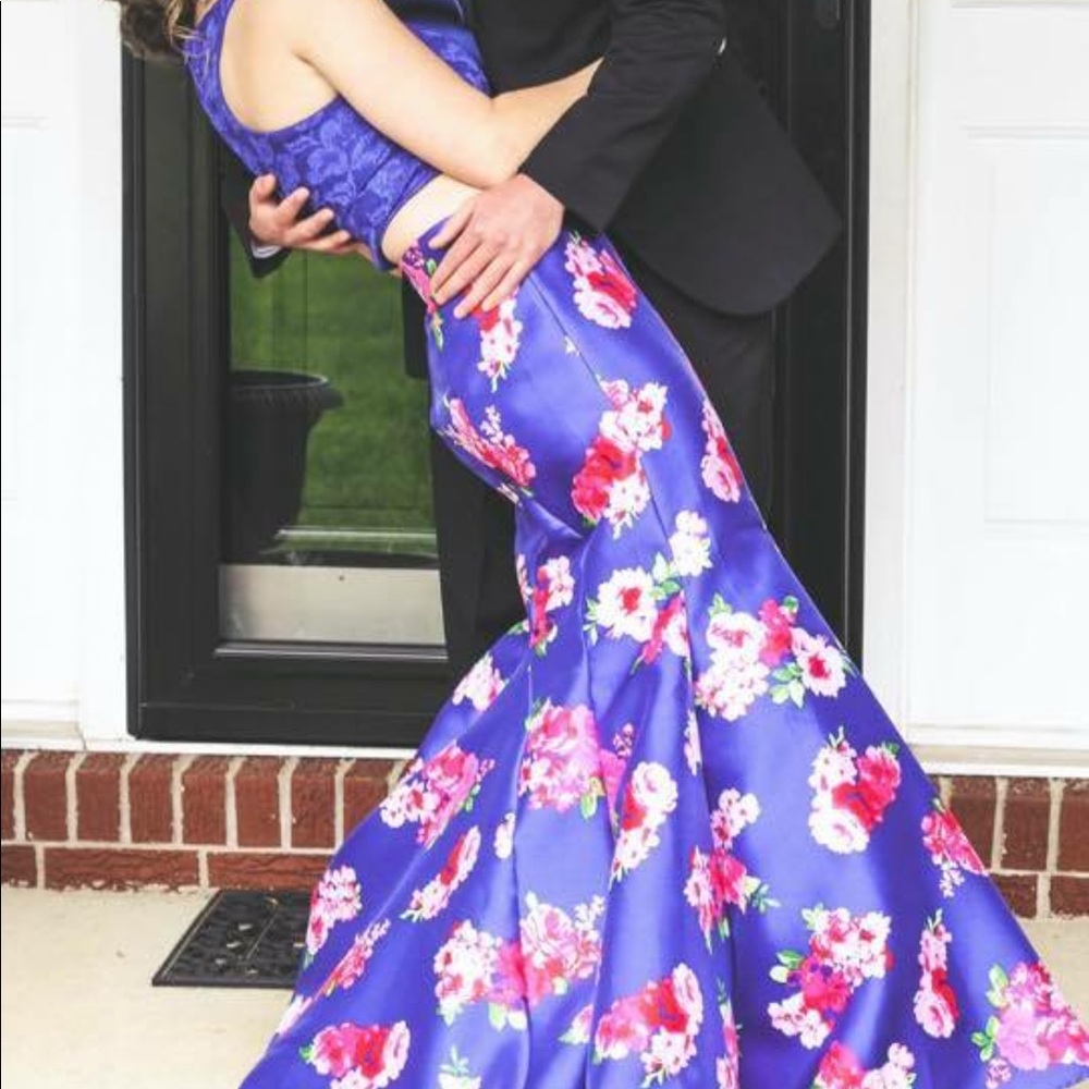 Formal/homecoming/prom dress